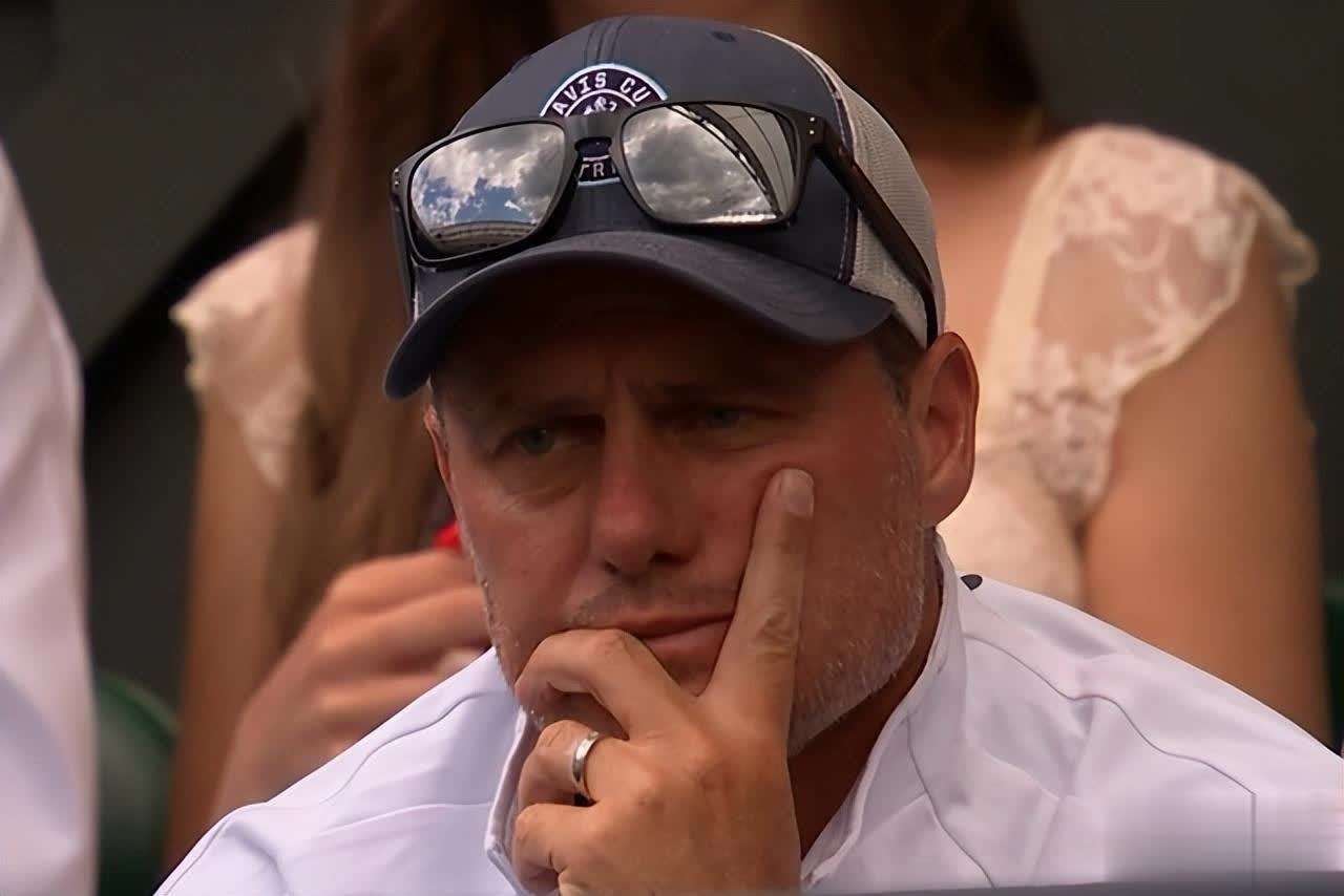 费德勒意外战胜澳大利亚队,比赛规则变更引爆全场!(费德勒夺冠纳达尔) 费德勒意外战胜澳大利亚队,比赛规则变更引爆全场!(费德勒夺冠纳达尔)