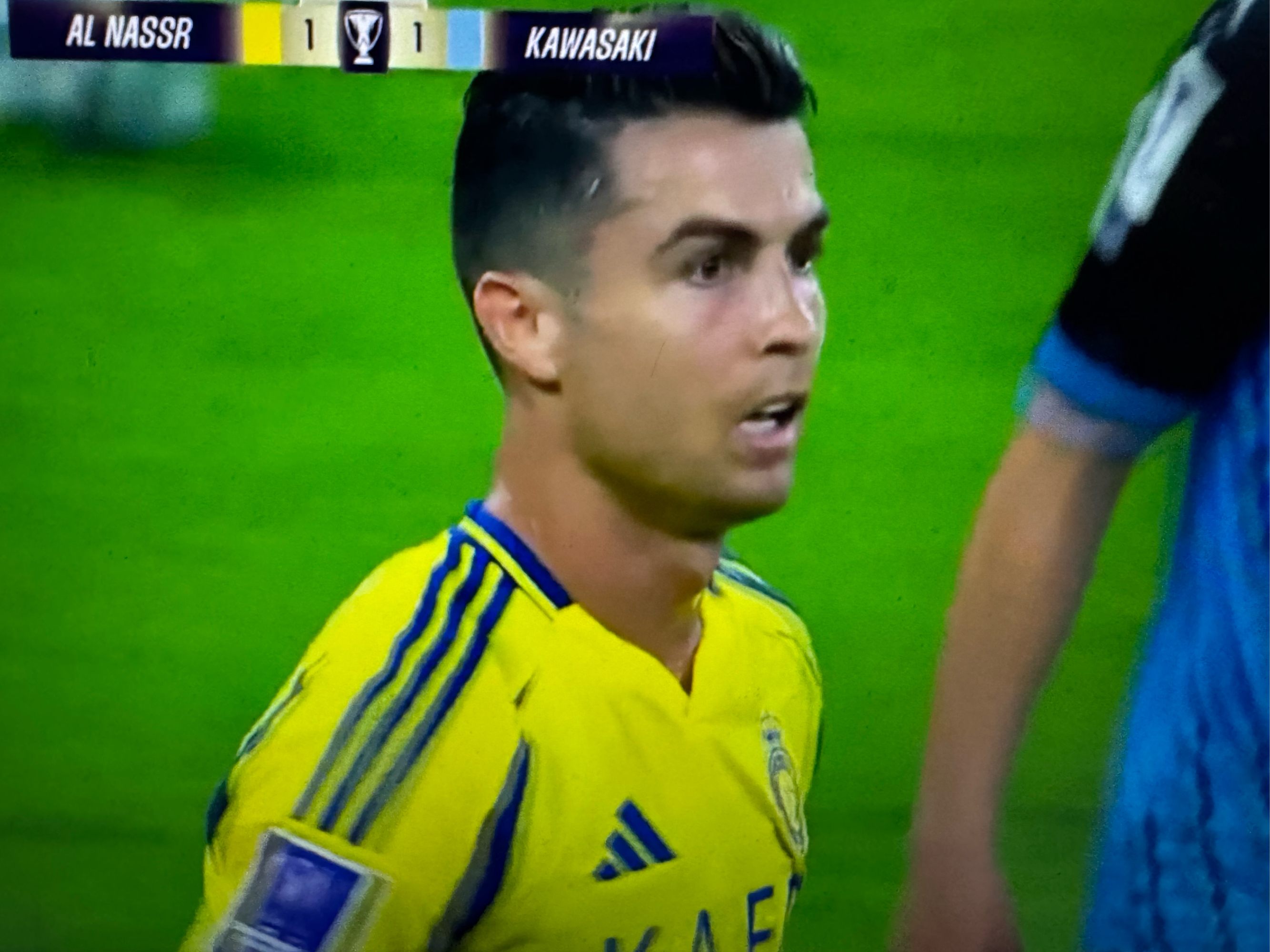 爱游戏快捷 -C罗重返赛场，大比分获胜首场状态出色，C9观众沸腾！的简单介绍