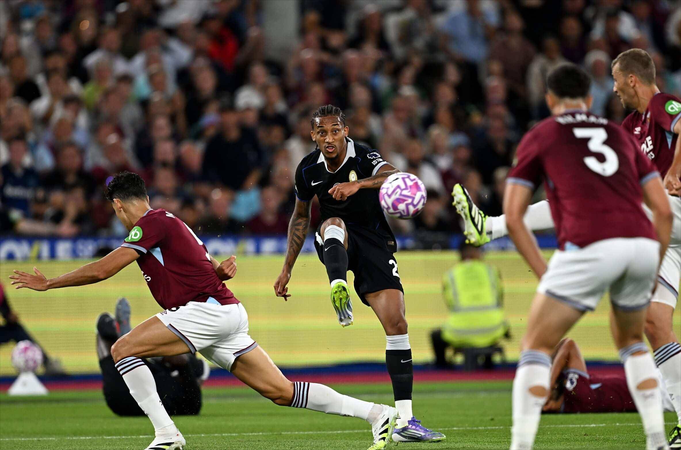 爱游戏真人体育娱乐 -训练课后英超传出新动向，多伦多猛龙官宣签约，高层表态：形势明朗，身体对抗强度拉满的简单介绍