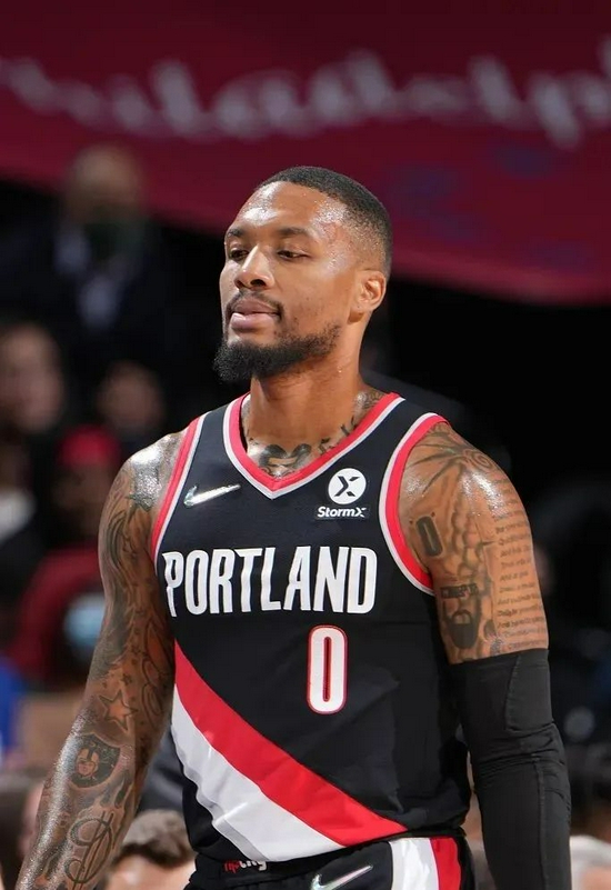 爱游戏体育 -包含集结日体能课后，巴西国家队队长鼓劲备战NBA季后赛，质疑声四起，细节决定成败的词条