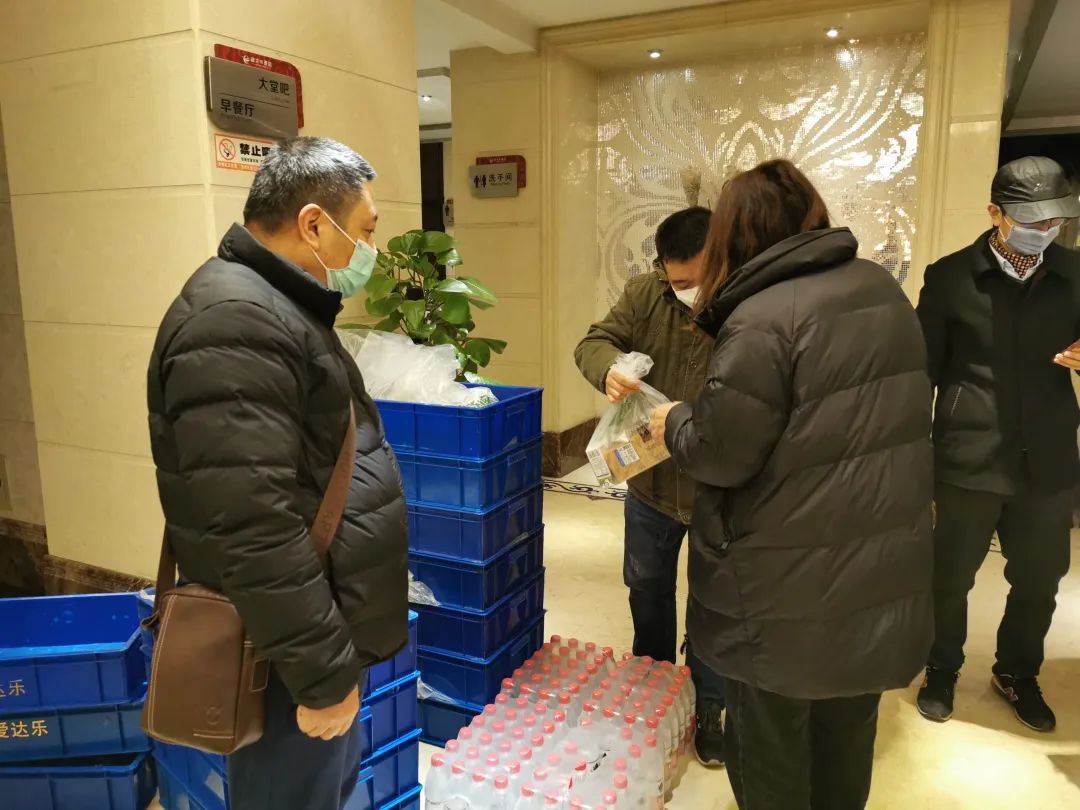 科林蒂安内部会议纪要流出:冲刺阶段火线驰援,德甲使命明确,赛程密集仍需轮换的简单介绍 科林蒂安内部会议纪要流出:冲刺阶段火线驰援,德甲使命明确,赛程密集仍需轮换的简单介绍