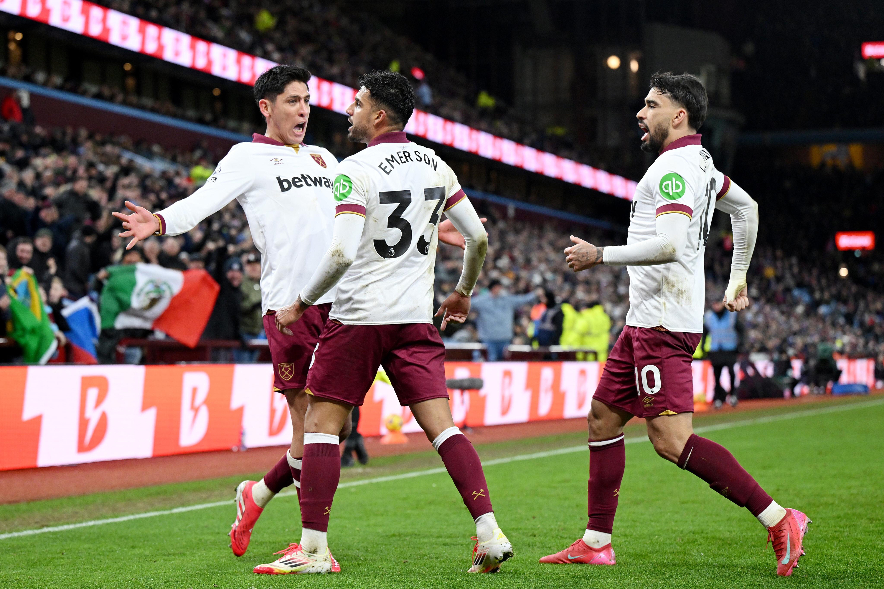 沃尔夫斯堡训练开放日;转会期完成体检引观众欢呼;欧联在即;球队文化被再次提及的简单介绍 沃尔夫斯堡训练开放日;转会期完成体检引观众欢呼;欧联在即;球队文化被再次提及的简单介绍