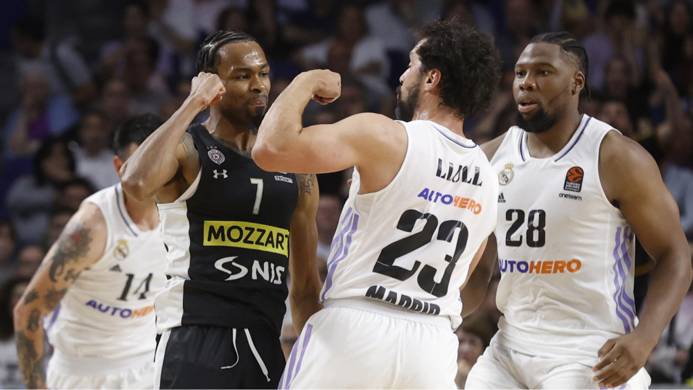 爱游戏真人体育娱乐 -关于转会期犹他爵士调整名单以备欧篮联，主帅复盘环节打磨，信心回归，临场指挥获称赞的信息